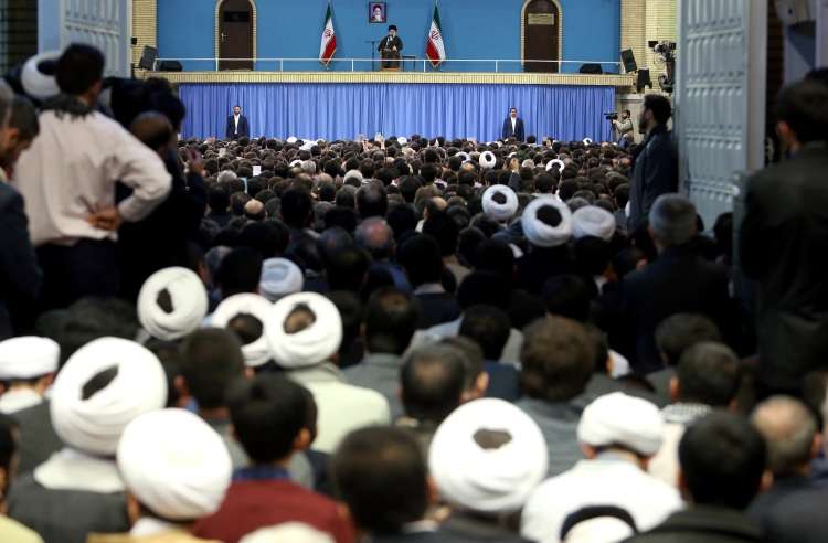 ایرانی حکام کو انتخابات میں دشمن کے نفوذ کے بارے میں ہوشیار رہنا چاہیے۔