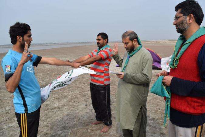 وحدت اسکاوٹس پاکستان کے زیراہتمام دریائے چناب کے کنارے منعقد ہونے والے تفریحی کیمپ کی تصاویر