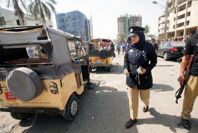 کراچی میں لینڈ مافیا کو ایک اعلیٰ خاتون پولیس افسر کی مدد کا انکشاف