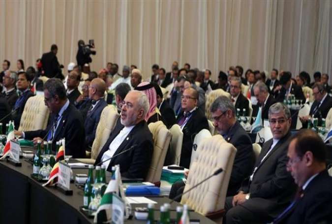 Iran’s Foreign Minister Mohammad Javad Zarif (center- front) attneds the 5th Extraordinary Organization of Islamic Cooperation (OIC) Summit on Palestinian issues in Jakarta, Indonesia, March 7, 2016.