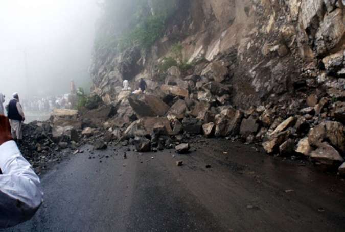 مانسہرہ، پہاڑی تودہ گرنے سے 3 افراد جاں بحق