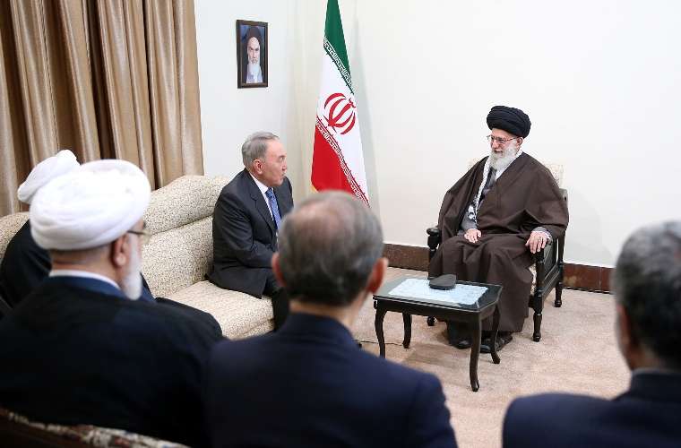 قزاقستان کے صدر کے ساتھ رہبر معظم انقلاب اسلامی کی ملاقات