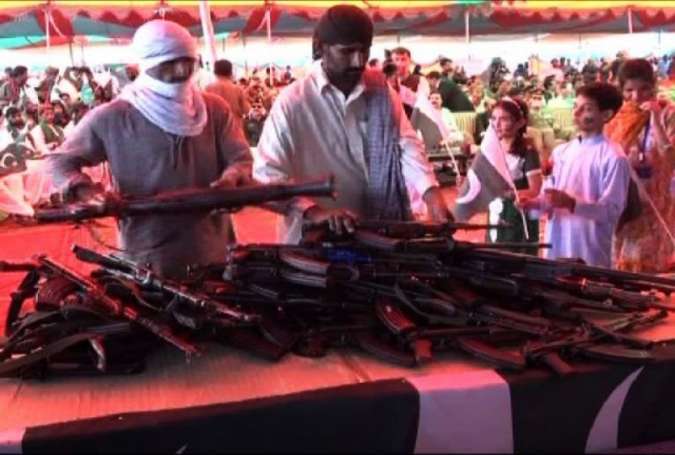 بلوچستان میں مزید 144 فراریوں نے ہتھیار ڈال دیئے