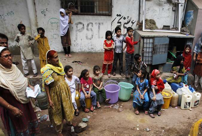 کراچی کے عوام کو پانی کی بوند بوند سے محروم کرنے میں کراچی واٹر اینڈ سیوریج بورڈ کے ملوث ہونے کا انکشاف