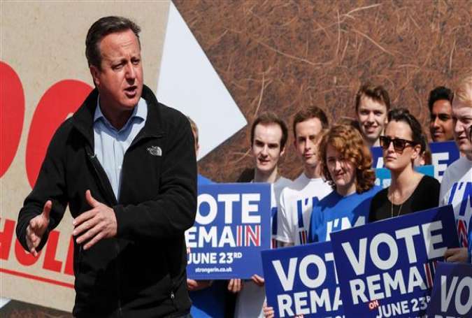 British Prime Minister David Cameron delivers a speech at a Stronger In campaign event in his Witney constituency in central England on May 14, 2016.