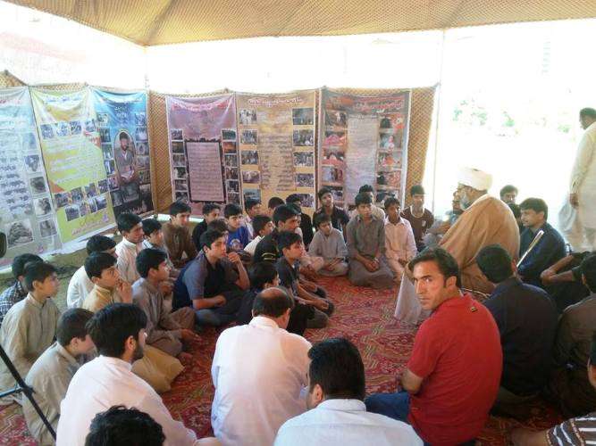 نیشنل پریس کلب اسلام آباد کے سامنے بھوک ہڑتالی کیمپ کے مناظر