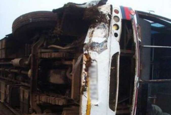 جھنگ کے قریب ٹریفک حادثے میں 10 افراد جاں بحق اور 12 زخمی