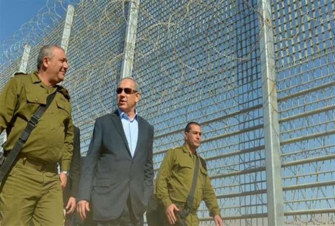 Israeli Prime Minister Benjamin Netanyahu and military chief Gadi Eizenkot tour Israel