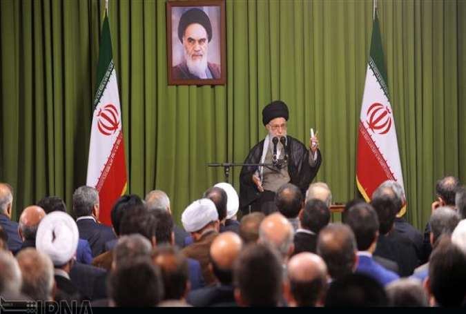 Ayatollah Khamenei addresses a group of MPs during a meeting in Tehran, June 5, 2016.