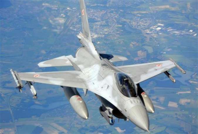 Polish F-16 fighter jet flies over north Poland on June 10, 2016 during NATO