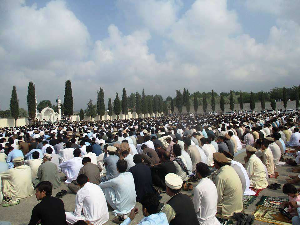 پاراچنار، مرکزی عید گاہ میں نماز عید کے مناظر