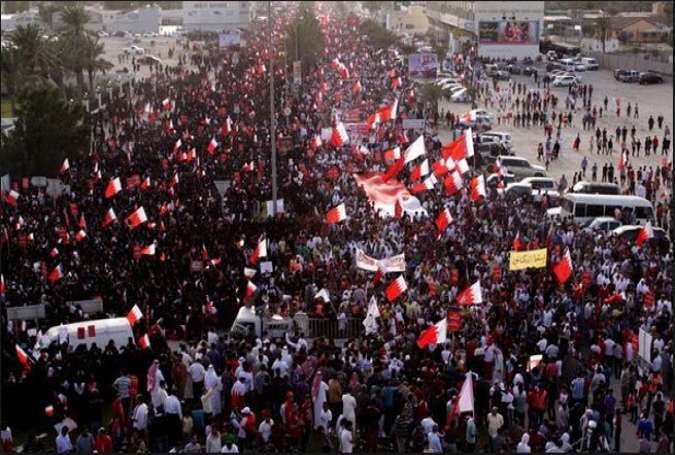 تظاهرات بزرگ انقلابیون در بحرین /مردم:‌ آل خلیفه تفاوتی با داعش ندارد