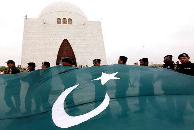 کراچی کے شہریوں نے ملک کے 69 ویں یومِ آزادی پر ایک نئی تاریخ رقم کردی