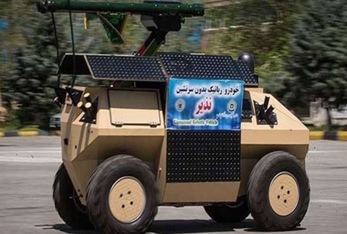 إيران:  تم تدشين 3 منجزات وهي عربة روبوت “نذير”