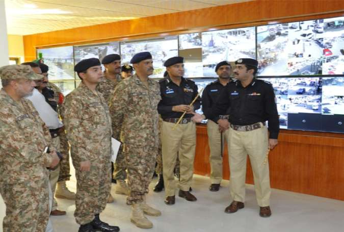 فورس کمانڈر گلگت بلتستان میجر جنرل ثاقب محمود ملک نے پولیس کنٹرول روم کا دورہ کیا
