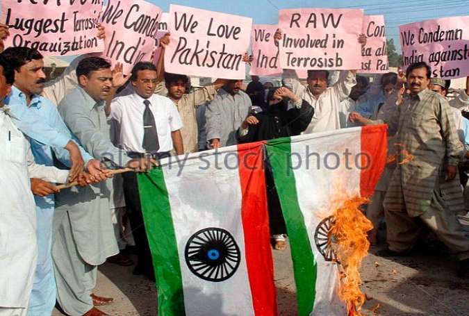 کشمیریوں پر ظلم، بھارتی دھمکیوں کیخلاف مسلم لیگ ن کا مظاہرہ، ہندو برادری بھی سراپا احتجاج