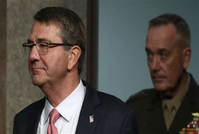 US Secretary of Defense Ashton Carter (L) and Chairman of the Joint Chiefs of Staff Joseph Dunford Jr. (R) arrived for testimony before the Senate Armed Services Committee September 22, 2016 in Washington, DC.