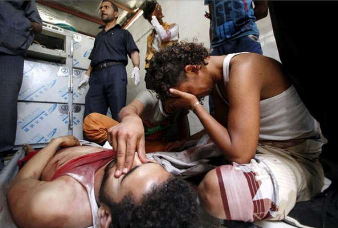 گاردین: آل‌سعود در یمن با سلاح‌های آمریکا و انگلیس حمام خون به راه انداخته است