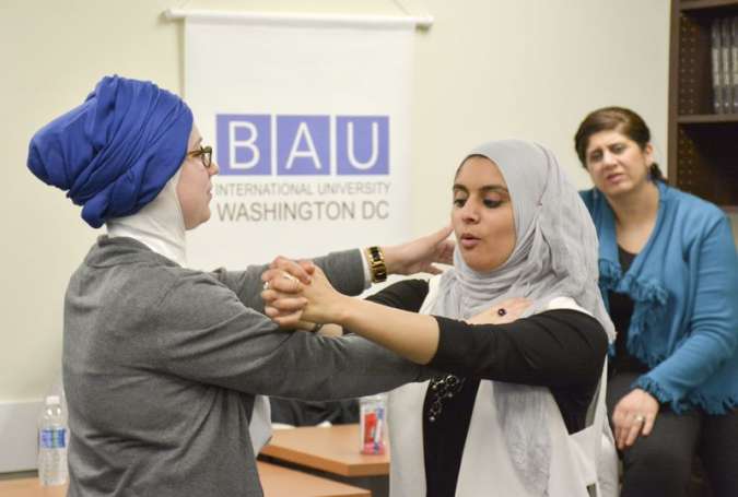 US Hijab Wearing Women Turn to Self-Defense amid Increased Assaults: Washington Post