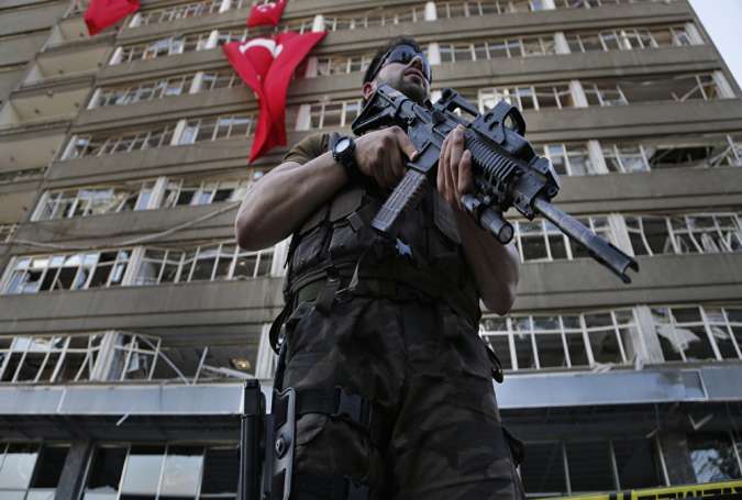 Turkey Dismisses 15,000 Civil Servants in Latest Purging Attempt