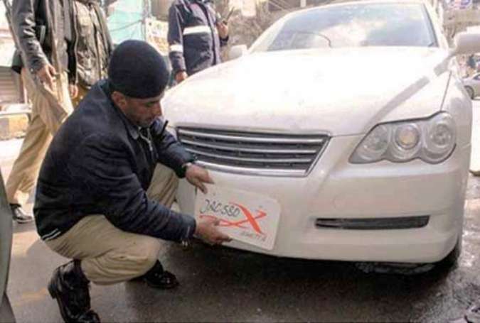 لاہور  میں غیر نمونہ نمبر پلیٹس والی گاڑیوں کیخلاف آج سے کارروائی شروع