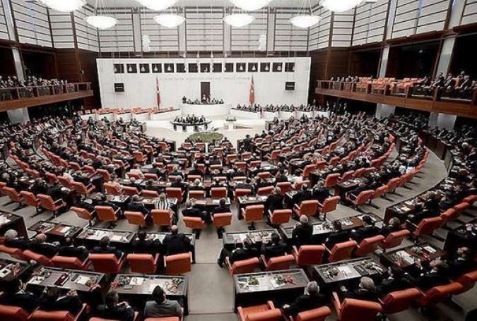 پارلمان ترکیه به طرح افزایش قدرت اردوغان رای مثبت داد