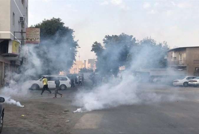 تظاهرات گسترده مردم بحرین/یورش نظامیان آل‌خلیفه به معترضان
