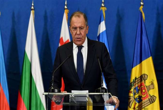 Russian Foreign Minister Sergei Lavrov addresses a press conference in Belgrade on December 13, 2016.
