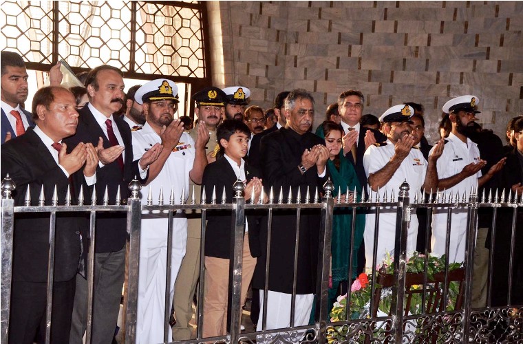 گورنر سندھ محمد زبیر عمر کی تقریب حلف برداری اور مزار قائد پر حاضری کی تصویری رپورٹ