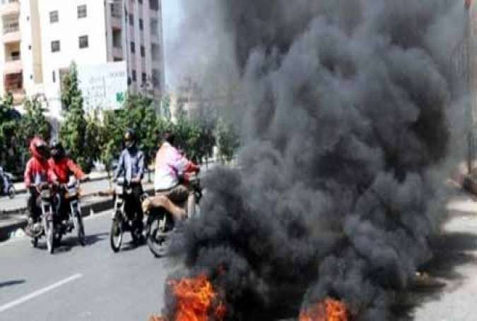 اسلام آباد فائرنگ واقعہ کیخلاف مقتول کے لواحقین کا احتجاج، پولیس چوکی نذر آتش