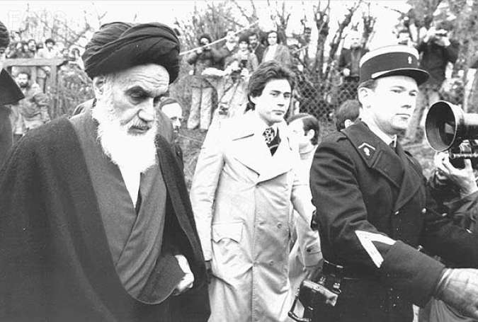 اهداف و شعارهای اصلی انقلاب اسلامی (2)
