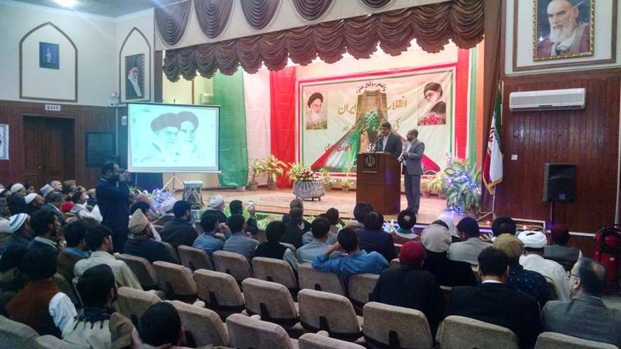 ایرانی قونصل جنرل احمد محمدی خطاب کر رہے ہیں