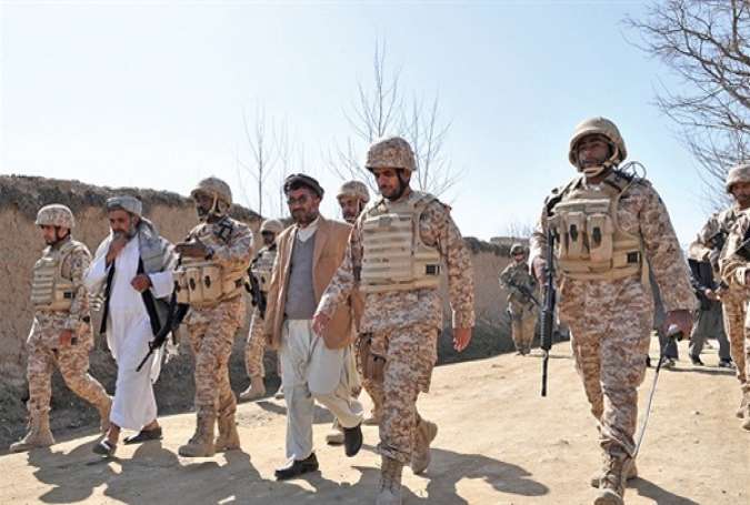 القضاء على 26 مسلحًا ومستودع أسلحة في شرق أفغانستان