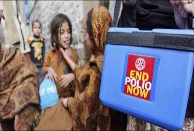 پشاور، پولیو قطرے پلانے سے انکار پر 8 والدین گرفتار
