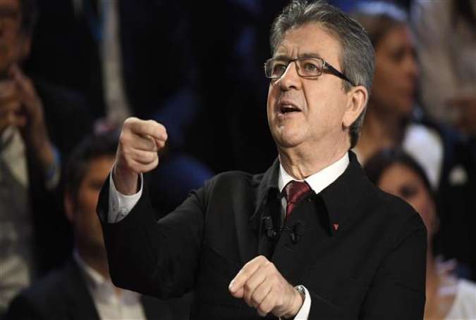 French presidential candidate for the far-left coalition La France Insoumise Jean-Luc Melenchon gestures as he speaks during a debate between the eleven candidates for the French presidential election, April 4, 2017, La Plaine-Saint-Denis. (Photo by AFP)