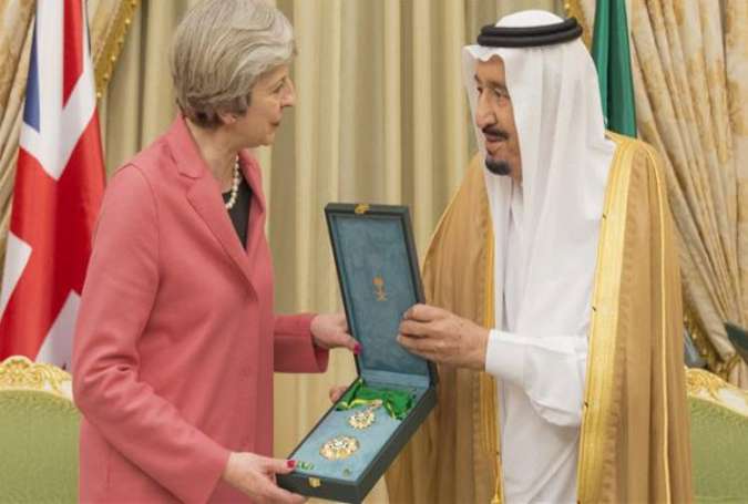 سلمان عالی‌ترین مدال افتخار آل سعود را به نخست‌وزیر بریتانیا داد