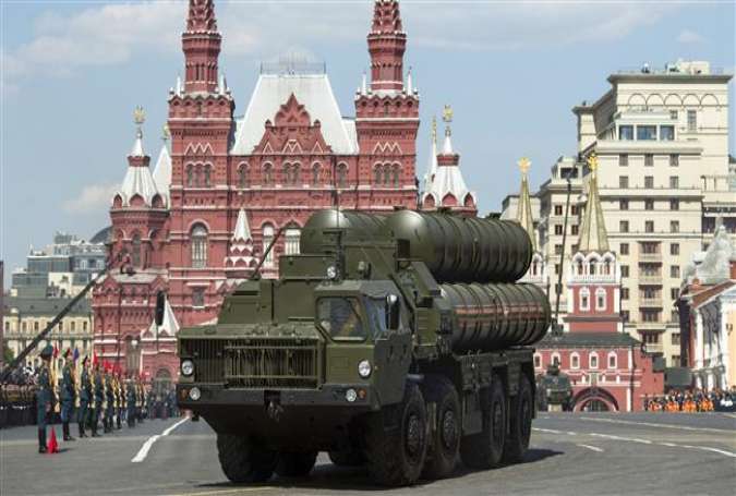 Russia’s S-400 air defense missiles are showcased during the Victory Day military parade in Moscow’s Red Square, May 9, 2016. (Photo by AP)