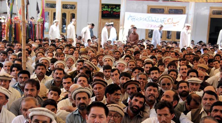 پاراچنار، 15 شعبان کے موقع پر مرکزی امام بارگاہ پاراچنار میں عظیم الشان جلسے کی تصویری جھلکیاں