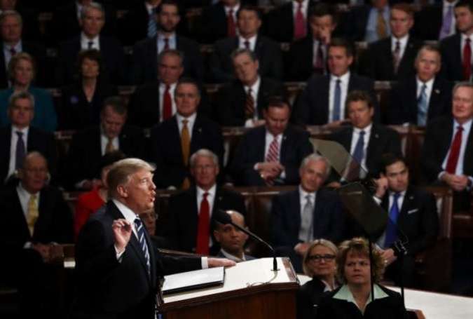 نگاه دو وجهی هیات حاکمه آمریکا به ترامپ