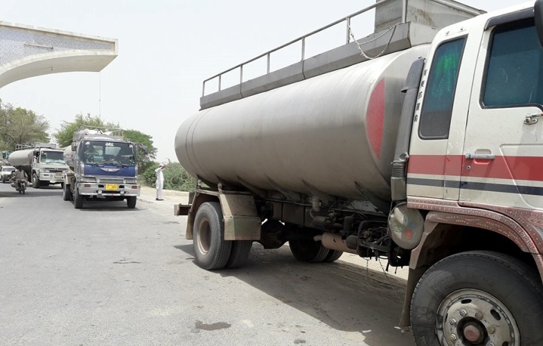 ڈی آئی خان، ضلعی انظامیہ نے 65 ہزار لیٹر مضر صحت دودھ تلف کر دیا