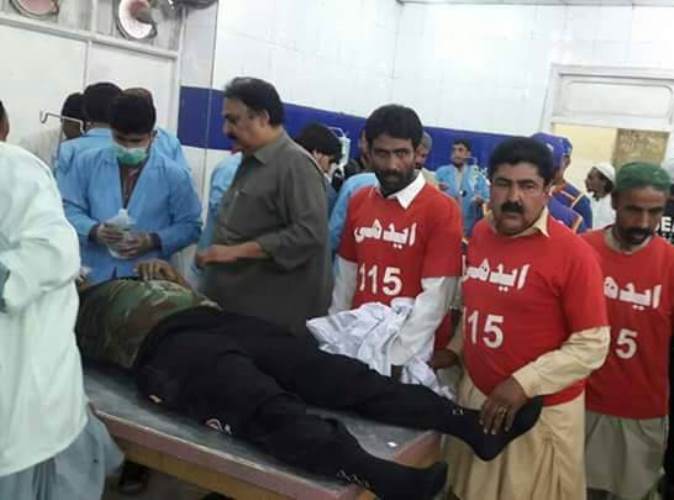 سریاب روڈ پر دہشتگردوں کی فائرنگ کے بعد ہسپتال کے مناظر