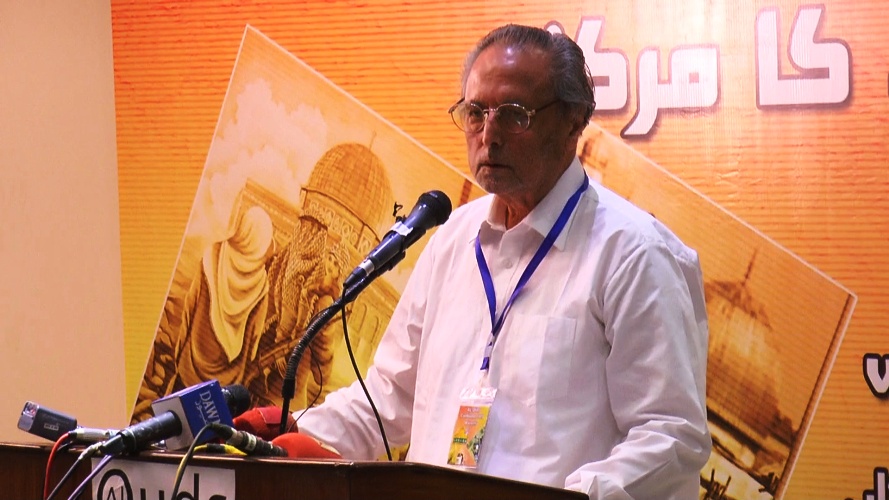 کراچی، القدس کانفرنس سے عام لوگ اتحاد پارٹی کے سربراہ جسٹس (ر) وجیہہ الدین خطاب کر رہے ہیں
