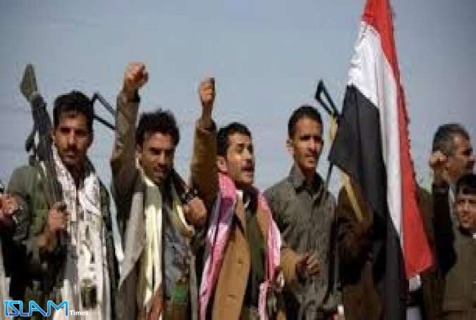 ويستمر الجيش اليمني بصد زحف مرتزقة العدوان