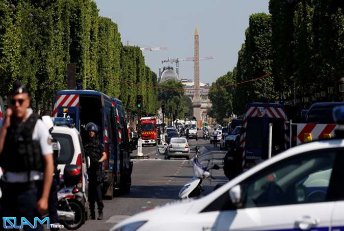 وزير الداخلية الفرنسي يعلن مقتل منفذ هجوم الشانزليزيه