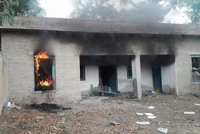 ڈی آئی خان میں اضافی لوڈشیڈنگ، مظاہرین نے وپڈا دفتر نذرِ آتش کر دیا