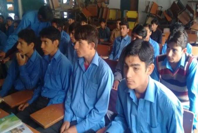 مردان، ضلعی حکومت کیجانب سے غریب اور نادار طلباء کو 1، 1 لاکھ روپے قرضہ دینے کی منظوری
