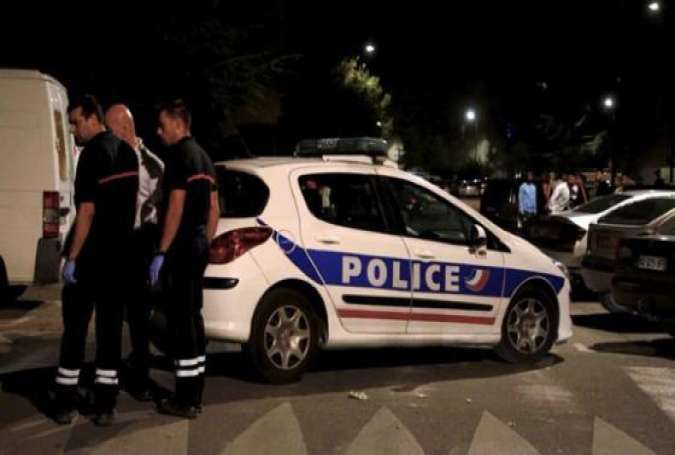 فرانس، پیرس کے جنوبی شہر آوینیو میں مسجد کے باہر فائرنگ سے 8 افراد زخمی