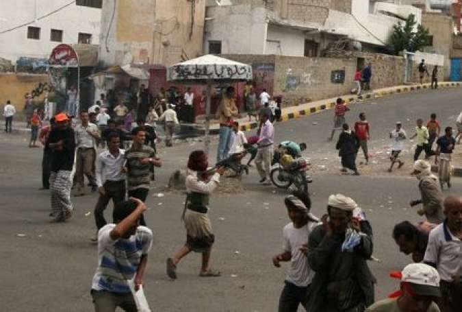 درگیری مسلحانه میان مزدوران اماراتی و عربستان در یمن