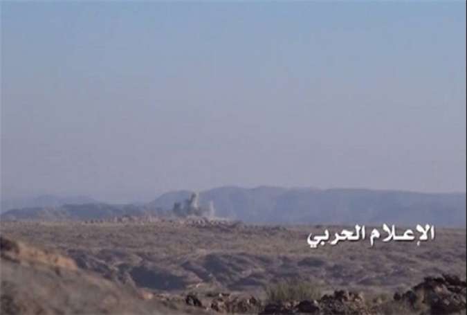 المدفعية اليمنية تدك مواقع لتجمعات الجيش السعودي بعسير