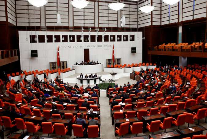 البرلمان التركي يقر تمديد حالة الطوارئ في البلاد 3 أشهر إضافية